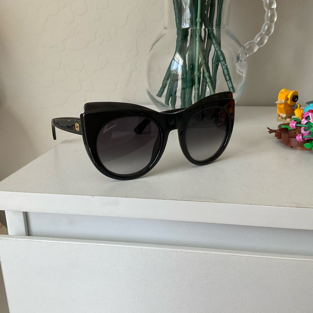 Gucci Black Cat-Eye Sunglasses